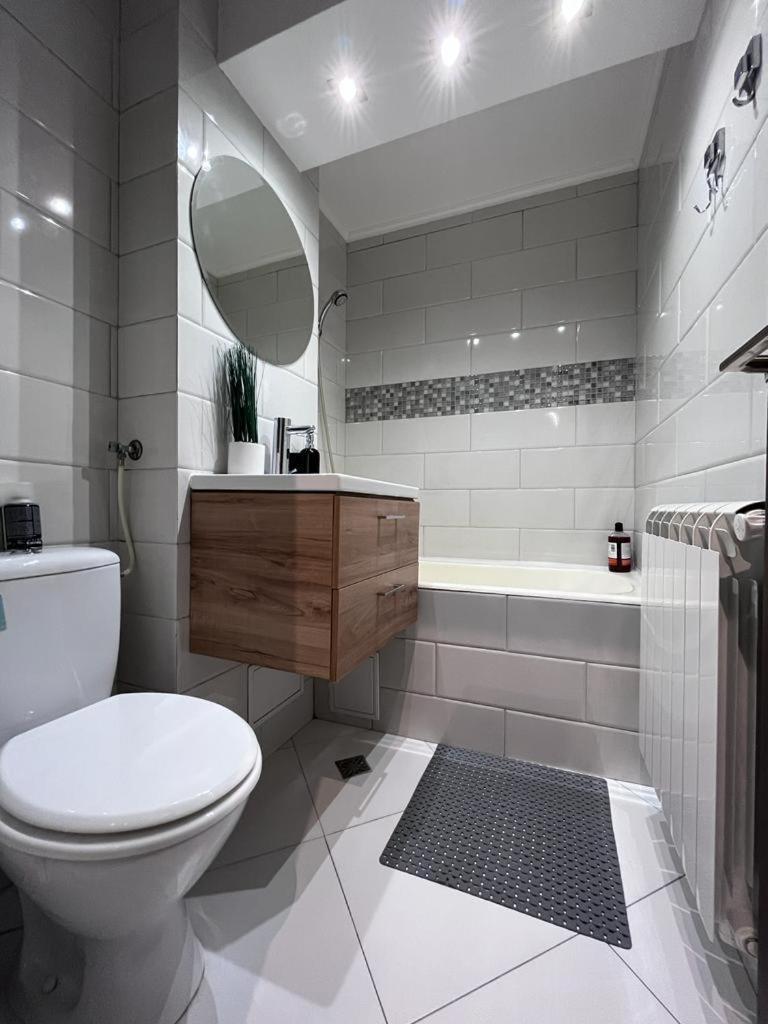 Elegant & Silver Luxury Apartament Крайова Екстер'єр фото